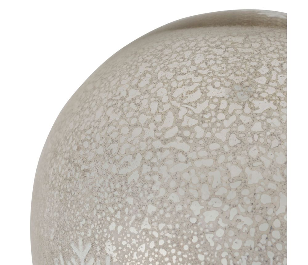 Bola de decoração LED piscante prateada em forma de floco de neve, 12 cm de diâmetro.