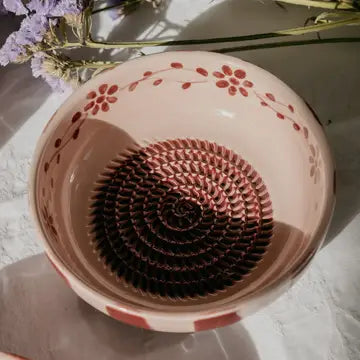 Placa raladora de alho em cerâmica - Rosa médio - Sakura